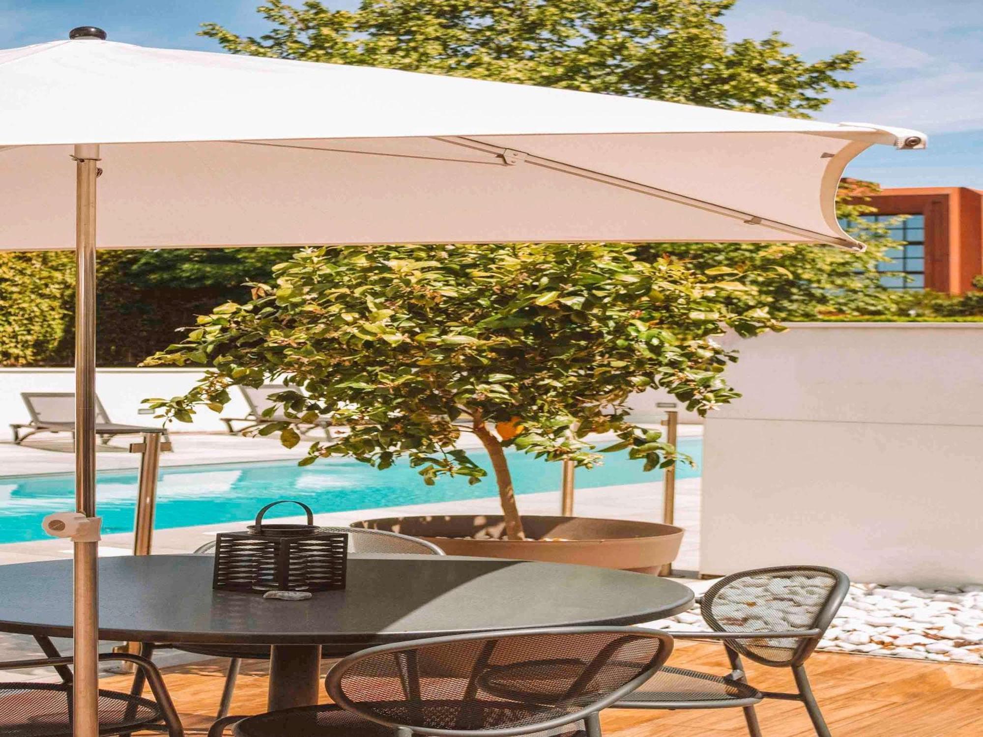 Ibis Styles Toulouse Labege Hotel Exterior foto