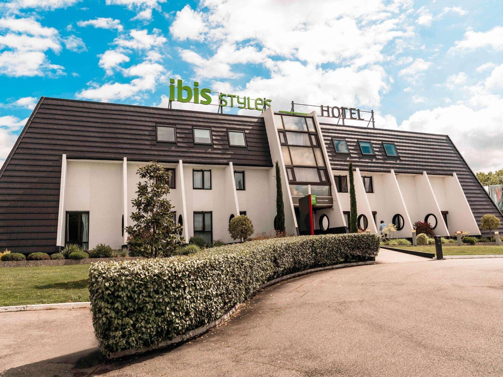 Ibis Styles Toulouse Labege Hotel Exterior foto